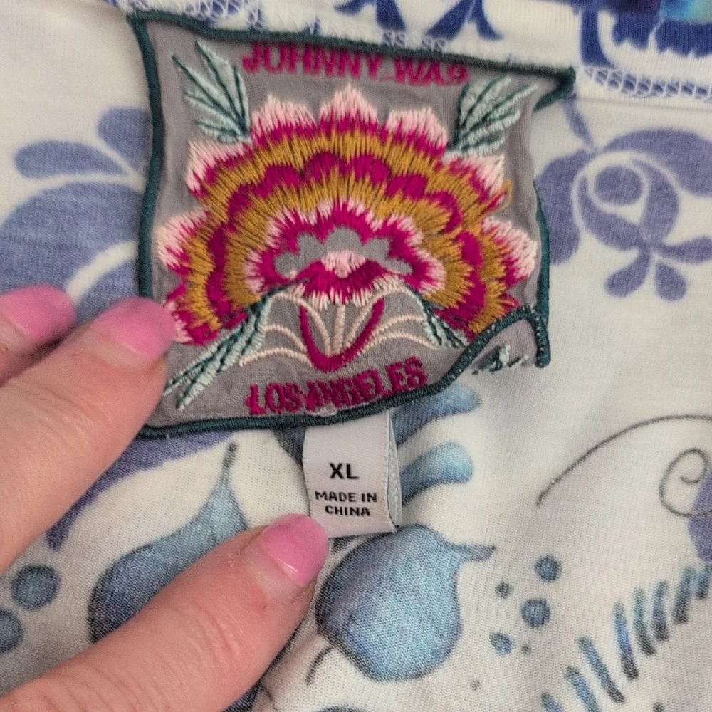 Johnny Was White and Blue Graphic Blouse, - Picture 4 of 5